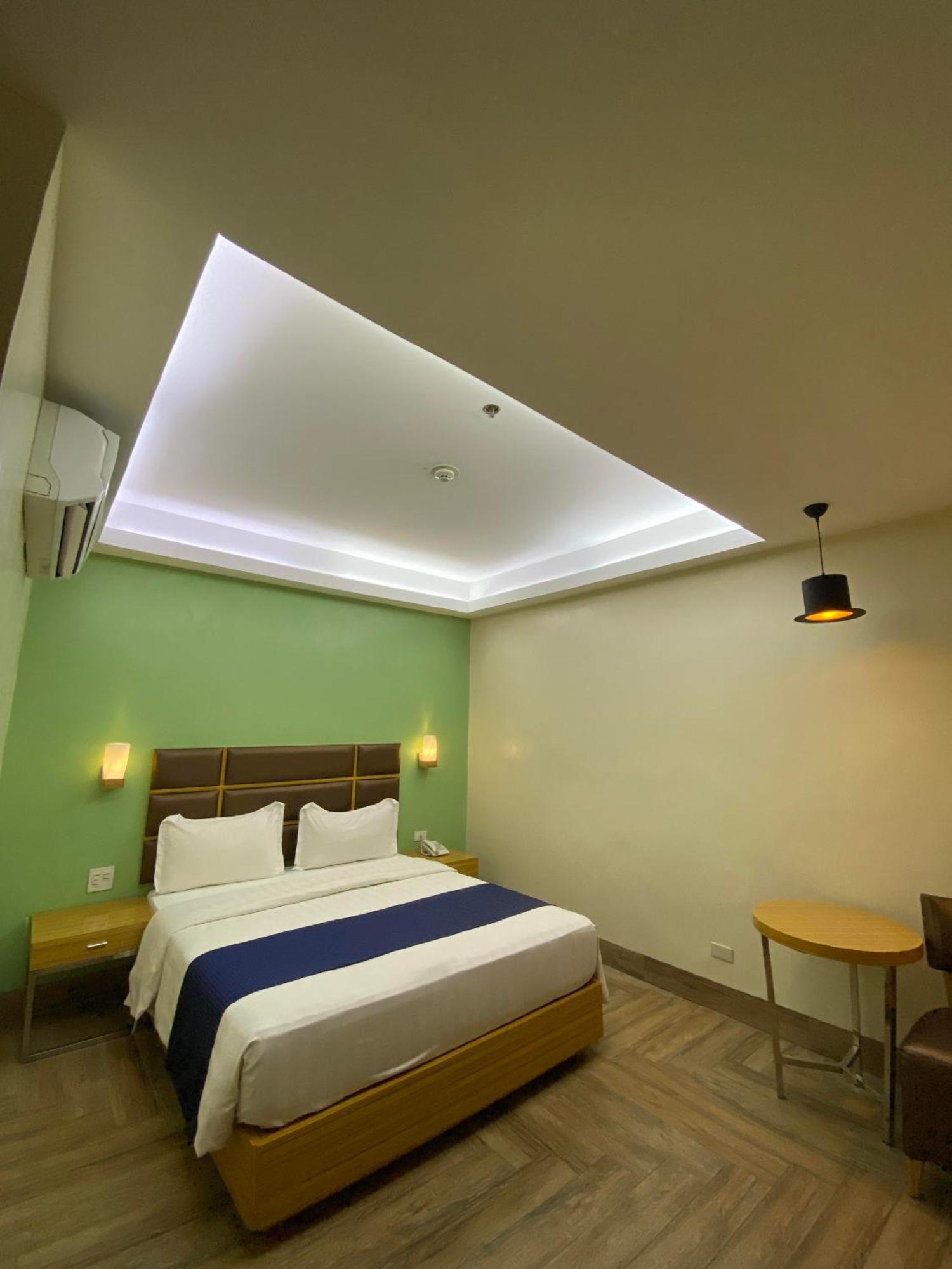 Sun Star Grand Hotel Manila Luaran gambar